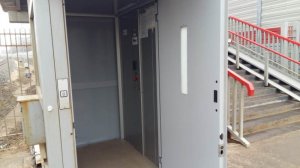 Московские активисты ОНФ добились запуска лифта на железнодорожном переходе в Карачарово
