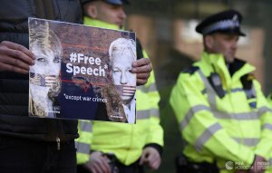 В Эквадоре задержали соратника Ассанжа