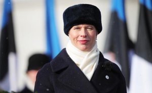 Президента Эстонии заставили заговорить на русском 72 тонны кильки. А ведь из Таллина изгоняли даже украинцев, чтобы не слышать ненавистной славянской речи
