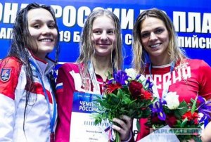 14-летнюю российскую пловчиху затравили после победы над призеркой Олимпиады