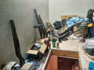 Изъяты автоматы и пулеметы: ФСБ задержала екатеринбуржца, создавшего мастерскую по переделке оружия