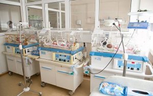 В Екатеринбурге медсестру уволили за сбор вещей для детей-отказников