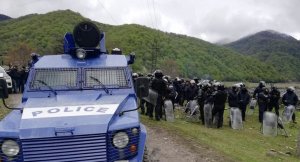В Грузии чеченцы устроили столкновение со спецназом. Пострадали 55 человек, силовики отступили