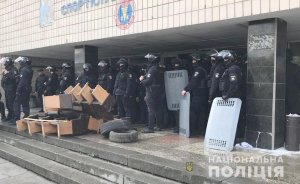 В Киеве задержали 62 человека во время рейдерского захвата