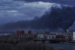 4 ранг сложности, сообщения о погибших и рухнувшая крыша: на Красмаше продолжается пожар
