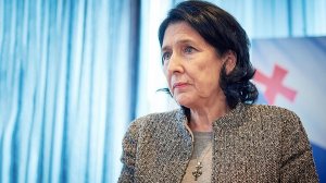 Президенту Грузии пригрозили импичментом за отказ от военной базы США