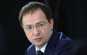 "Вторично и нечестно". Мединский рассказал, что думает о фильме "Курск"