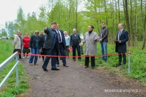 [Эпоха великих открытий]В белорусском Могилёве депутаты торжественно открыли перила
