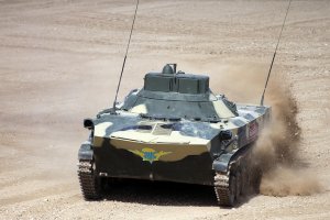 «Росэлектроника» начала производство подвижных пунктов разведки и управления огнем «Реостат-1»