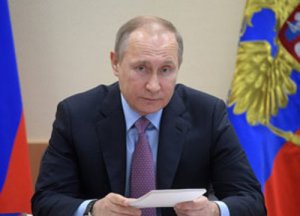 Путин заявил Помпео о недопустимости провокаций в Венесуэле гражданской войны