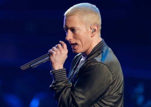 Кому Эминем обязан своей популярностью?