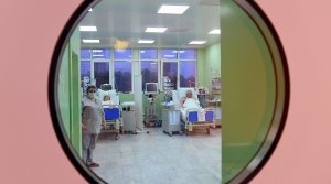 Россиян разрешили пускать к родственникам в реанимацию