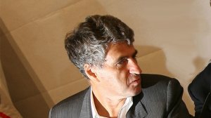 "Отправить в Горловку, пусть наслаждается": В Сети отреагировали на желание Гозмана жить "как на Украине"