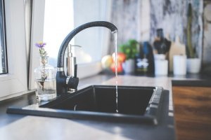 «Водоканал» Петербурга сообщил о снижении роста тарифов с 1 июля.