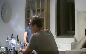 Австрийское издание Kronen Zeitung: роль россиянки на скандальном видео со Штрахе сыграла студентка из Боснии (По данным издания, девушке платили €7 тыс. в сутки)