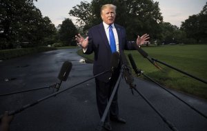 "Остановитесь!". Трамп призвал Россию и Иран прекратить бомбардировки в Идлибе