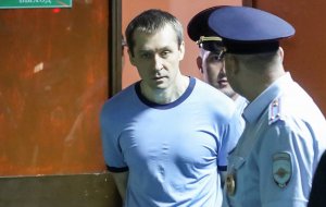 Суд приговорил полковника Захарченко к 13 годам колонии