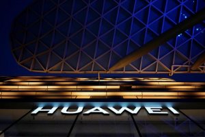 Вашингтон отсрочил на два года исполнение запрета на сотрудничество с Huawei