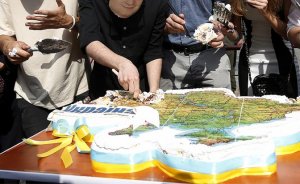 Неньку-Украину продадут по дешевке. Команда Зеленского готова выставить на торги последний актив — украинские черноземы