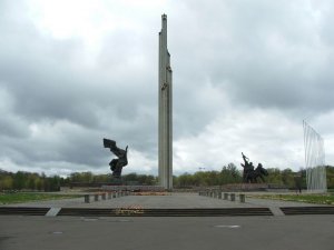 Ермолаев: РФ может отозвать признание Латвии независимым государством