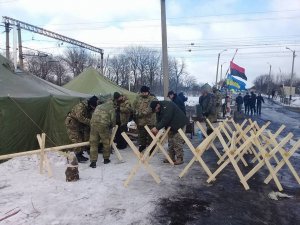 Украина планирует снять транспортную блокаду с Донбасса