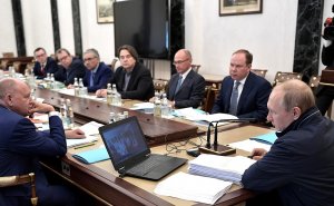 Президент провёл совещание по подготовке специальной программы «Прямая линия с Владимиром Путиным»