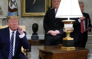 Трамп отменил удар по Ирану в последнюю минуту  (Это было сделано вскоре после инцидента с американским беспилотным аппаратом над Оманским заливом)