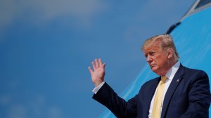 New York Times объяснила, почему Трамп отменил удар по Ирану — прислушался к любимому телеведущему