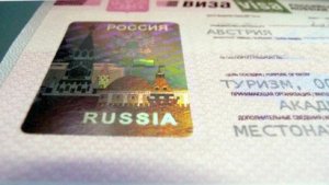 Электронные визы увеличат поток туристов в Россию на 40%: экспертное мнение