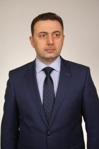 Дефицит мест в школах и детских садах Невского района