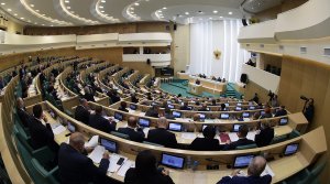 Россия не должна платить по долгам, заявили в Совфеде