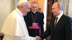 Папа Римский попросил Путина молиться за него