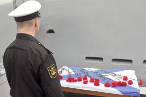 Путин посмертно наградил моряков-подводников