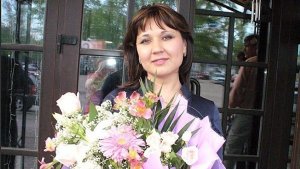 Муж башкирской кассирши проиграл похищенные ею деньги. Он намерян просить у россиян помощи собрать деньги, чтобы вернуть банку
