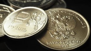 Рубль признали самой недооцененной валютой по индексу бигмака