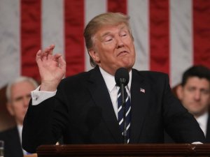 В конгрессе США рассмотрят резолюцию о «расистских» фразах Трампа