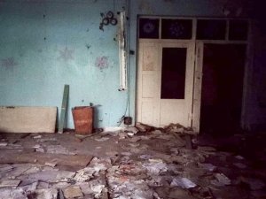 Месяц спустя из школы в Шутовщине так и не вывезли опасные ртутные лампы