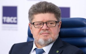 Главный нарколог Минздрава предложил запретить продажу табака и алкоголя в жилых районах