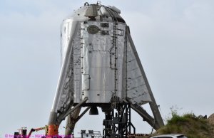 Экспериментальный космический корабль SpaceX загорелся во время испытаний