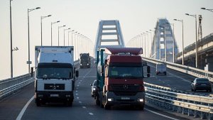 Госдума приняла закон, регулирующий весогабаритный контроль транспорта