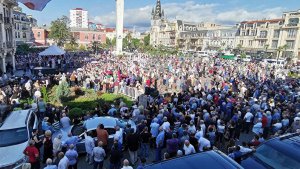 Жители Батуми вышли на митинг за улучшение отношений с Россией