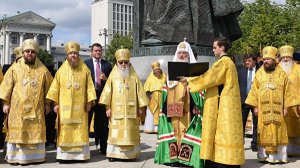 Патриарх Кирилл в день Крещения Руси предостерег россиян от "ложных идей"