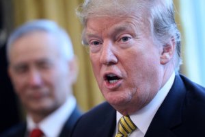 Трамп поставил Китаю ультиматум в торговой войне