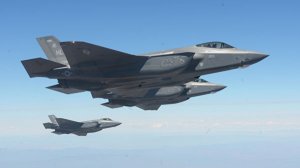 Япония возобновляет полеты истребителей-невидимок F-35A