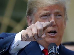 Трамп заблокировал активы властей Венесуэлы в США