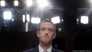 В Facebook признали прослушку разговоров пользователей