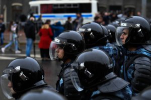[теперь митингует КПРФ]Названо число участников митинга в Москве