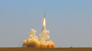 Китай впервые вывел на орбиту спутники с помощью ракеты-носителя "Цзелун-1"