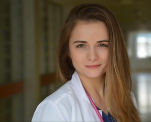 Тридцатилетняя детский кардиохирург из Новосибирска Наталия Ничай за семь лет работы провела свыше 400 операций на сердце у пациентов с рождения до трех лет