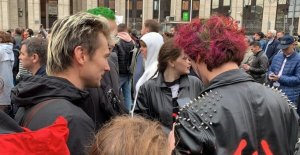 «Кукловод метнулся в нору»: поэт указал на истинное лицо московских протестов